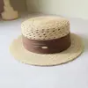 Sombrero de paja de rafia transpirable con copa plana calada, hace que la cara se vea más pequeña, adecuado para salidas de verano y vacaciones, sombrero de protección solar para la costa y la playa