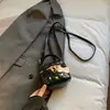 Bolsa Infantil Estilo Nuevo Gato de Dibujos Animados Bordado Bolsa Caja Acolchada Estilo Chanel Pequeño Bolso de Mano para Niñas Bolso Cruzado para Pintalabios para Niñas