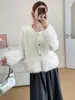 Cárdigan de punto con empalme de piel estilo francés, estilo fragante, para mujer, novedad Otoño e Invierno 2025, chaqueta suéter de terciopelo imitación visón