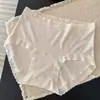7337 Llegada Nueva de Principios de Otoño Calzones Sencillos Retro Color Té con Leche Encaje Francés Cintura Media Mujer Algodón Puro Entrepierna Extendida 10A