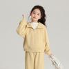Traje de Tres Piezas para Niñas Pudding Haru 2025 Otoño e Invierno Nuevo Chaleco Acolchado, Chaqueta y Pantalones Casuales para Niños, El Más Fácil de Combinar