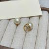 Pendientes de cuentas de oro champán, pendientes de nicho ligeros de lujo con temperamento, pendientes de perlas, pendientes de temperamento elegantes y sencillos para uso diario.