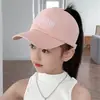 Chapéus Infantis, Chapéus de Sol para Meninas com Abertura para Rabo de Cavalo, Bonés de Baseball de Verão com Proteção Solar e Top Aberto, Chapéus de Sol com Laço para Bebês Meninas