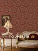Papel Pintado Rojo Neoclásico Retro Europeo Sala de Estar Dormitorio Pared de Fondo Papel Pintado Lujo Ligero Mural Decorativo Revestimiento de Pared Sin Costuras
