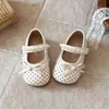 Sapatos Princesa Fechados com Laço para Meninas Moda Nova Primavera/Verão 2026 Versáteis Baixos Mary Jane de Couro para Meninas