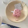 Funda Protectora para Auriculares AirPods 4ª Generación de Fresa con Puntos Rosas Dulces Adecuada para Auriculares Apple AirPods Pro3