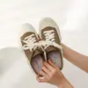 Nuevos Zapatos de Lona de Nicho para Mujer Primavera 2026, Tenis Slip-On con Cordones, Zapatos Blancos Estilo Universitario, Zapatos Bajos Individuales