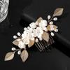 Tocado de novia con borde cruzado, peine de resina blanca, peine de hoja de aleación, flor de diamantes de imitación, tocado hecho a mano, peine de disco para el cabello