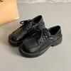 Mocassins Retro de Solado Grosso Feminino 2026 Primavera/Outono Novos Versáteis Estilo College Preto com Cadarço Estilo Britânico jk Sapatos Pequenos de Couro