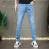 Jeans para hombre de moda con adornos de pedrería, versátiles y elegantes, pantalones cropped ajustados elásticos, tendencia de moda primavera-verano 2026