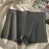 Ropa interior de color liso de seda helada para mujer, entrepierna de algodón puro, transpirable, de cintura media, sin costuras, shorts de seguridad anti-exposición, calzones tipo boxer para mujer