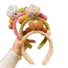Faixa de Cabelo de Pelúcia Fofa com Rosto de Urso para Mulheres 2025 Outono e Inverno Novo Estilo Especial para Máscara Facial Maquiagem Pacote de Cabelo Faixa de Cabelo Acessórios de Cabelo
