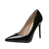 Zapatos de tacón alto para uso en exteriores, zapatos de salón de tacón de aguja para mujer, nueva colección de otoño 2026, negros con suelas rojas, zapatos planos sexys de punta fina