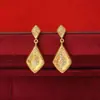 Brincos Qingdao Vintage Fashion Versáteis em Formato de Losango com Design de Nicho, Acabamento Escovado Estilo Corte, Luxo Leve, Sensação de Alto Padrão e Aparência Elegante