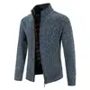 2024 nuevo cárdigan suéter de terciopelo para hombre talla grande comercio exterior cuello alto chaqueta abrigo de moda suéter para hombre