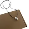 Collar Minimalista con Colgante de Gota de Agua 2025 Nuevo Diseño de Nicho Cadena Versátil para Suéter Caída/Invierno Ajustable