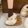 Zapatos de algodón retro perezosos de moda 2026, slip-on, punta cerrada, para otoño e invierno, suela gruesa, con forro de piel para mujer, adecuados para uso en exteriores