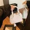 Bolso de Mano con Concha en Relieve de Comercio Exterior para Mujer, Bolso Pequeño de Nuevo Diseño de Nicho, Bolso Cruzado de Moda Elegante y Sencillo