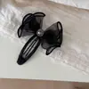 Presilha de Cabelo Versátil em Organza com Laço, Strass e Pérolas, Elegante e Doce, Para a Parte de Trás da Cabeça