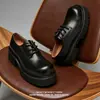Zapatos Derby de Piel de Vaca de Primera Capa con Suela Gruesa para Hombre, Nuevos Zapatos de Cuero de Moda que Aumentan la Altura, Zapatos Casuales Versátiles Negros con Suela Gruesa, Estilo Británico