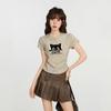 Camiseta de manga corta ajustada, estilo americano, retro, dulce y picante, de algodón puro, para mujer, verano 2024, con hombros descubiertos y efecto tie-dye.
