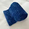Fabricantes de Comercio Exterior se Especializan en Suministrar Nuevas Mantas Gruesas Cálidas de Franela y Polar Corto para Siestas en la Oficina y Uso en el Sofá