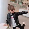 Abrigo de Calle Frito de Nuevo Estilo Otoñal para Niñas Ropa de Cuero para Niños Ropa Infantil Estilo Coreano Estilo Fresco Agresivo para Bebé Niña Más Terciopelo Invierno