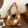 Bolsa Transversal Bordada com Estrelas de Nicho Estilo Coreano, Bolsa de Ombro Grande em Camurça, Bolsa de Braço Fresca e Versátil para Outono e Inverno