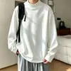 Camiseta térmica de manga larga con cuello medio para hombre, adecuada para otoño, top casual holgado, camiseta versátil de moda