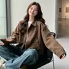 Chaqueta Marrón Maillard para Mujer Estilo Coreano Corta para Petite Otoño Invierno Retro Ante Terciopelo Diseño con Sentido Chaqueta Top