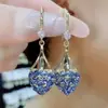 Pendientes Frescos y Compactos de Estilo Coreano, Versátiles para el Trayecto Diario, Pendientes de Lujo Ligero Calientes de Celebridades de Internet, Románticos y Elegantes de Estilo Francés