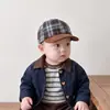 Gorra para Niños para Otoño e Invierno, Estilo Coreano Elegante Cuadros Versátil Visera Suave Gorra de Béisbol, Gorra de Béisbol para Bebé, Gorra de Exterior a Prueba de Viento