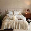 Conjunto de cuatro piezas de algodón lavado teñido en hilo de algodón con encaje romántico, falda de cama con bordado de flores, funda de edredón para niña, ropa de cama