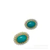 Estilo Occidental Chapado en Cobre Antiguo con Oro de 18K, Color Dorado Vintage Combinado con Ágata Verde Piedra Natural y Perla de Vidrio Diseño