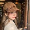 Nueva gorra de béisbol de gamuza con estampado de leopardo para mujer, sombrero de pescador vintage de gamuza desgastada con visera curva, sombrero de sol casual y elegante