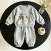 Conjunto de Sudadera de Dibujos Animados para Niños Primavera y Otoño 2026 Nuevo Estilo Ropa Deportiva de Otoño para Niños Elegante Conjunto de Dos Piezas para Niñas