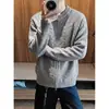 Suéter de punto estilo Fair Isle retro americano con doble cremallera, un cárdigan de punto elegante y sofisticado para hombre, que encarna la estética "old money".