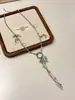 Colar Longo Lua Crescente, Nicho Feminino Personalizado, Estilo Doce e Cool, Corrente de Clavícula Versátil, Moda Casual e Versátil