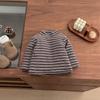 Camiseta Base de Terciopelo para Bebé Otoño e Invierno 2025 Nuevo Estilo Rayada de Manga Larga Acolchada Ropa Cálida para Bebés Niños y Niñas