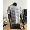 Camiseta de Manga Corta con Rayas de Contraste Estilo Americano para Hombre 2025 Verano Nueva Marca de Moda Casual Versátil Top Unisex de Media Manga