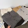 Chaleco de punto sin mangas cruzado de un solo botón con diseño trenzado estilo coreano para mujer, nueva chaqueta cárdigan suéter de punto para otoño en capas