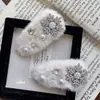Atmósfera de Otoño e Invierno Pinza para el Cabello de Felpa Blanca Pura Copo de Nieve Pinza BB para Mujer, Pinza para el Cabello Versátil Dulce y Linda Accesorio para el Cabello Pinza Lateral