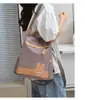 2026 Nueva Mochila para Mujer Linda Bloque de Color Bolso Escolar Gran Capacidad Mochila para Viajes y Uso Diario Ligera Moderna Versátil