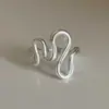 Anillo de plata de ley S925 con diseño de ola irregular retorcida para mujer, diseño único y elegante, anillo abierto versátil y ajustable