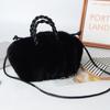 Em estoque Suprimento Bolsa de Mão de Pelúcia Imitação de Coelho Bolsa de Corrente Plissada Nova Bolsa de Mão com Corda de Criança Bolsa de Abóbora Bolsa Transversal