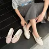 Sapatilhas de treino de cetim com cadarço e sola reta para mulheres, novo estilo de verão 2026, color block retrô, sapatos casuais leves estilo Forrest Gump
