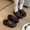 Sapatos plataforma com patchwork de estampa de leopardo para mulheres, nova coleção de outono 2026, estilo Mary Jane, que aumentam a altura, confortáveis, versáteis, tênis casuais alemães para treino
