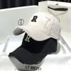 Gorra de Béisbol Suave Estilo K con Agujero de Letra R para Primavera y Otoño para Mujer, Simple y Versátil, Ala Ancha, Circunferencia de Cabeza Grande, Gorra con Visera para Mujer, Moderna