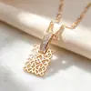 Brincos europeus e americanos transfronteiriços mais vendidos com design vazado esculpido, brincos cravejados com zircônia, brincos da moda trendy estilo ins, atacado do fabricante