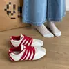 Sapatos de Treino Alemães Retro Ballet de Solado Fino para Mulheres, Novo Modelo Outono 2026, Cadarço Velcro Mary Jane Versátil Estilo Coreano Sapatos Casuais